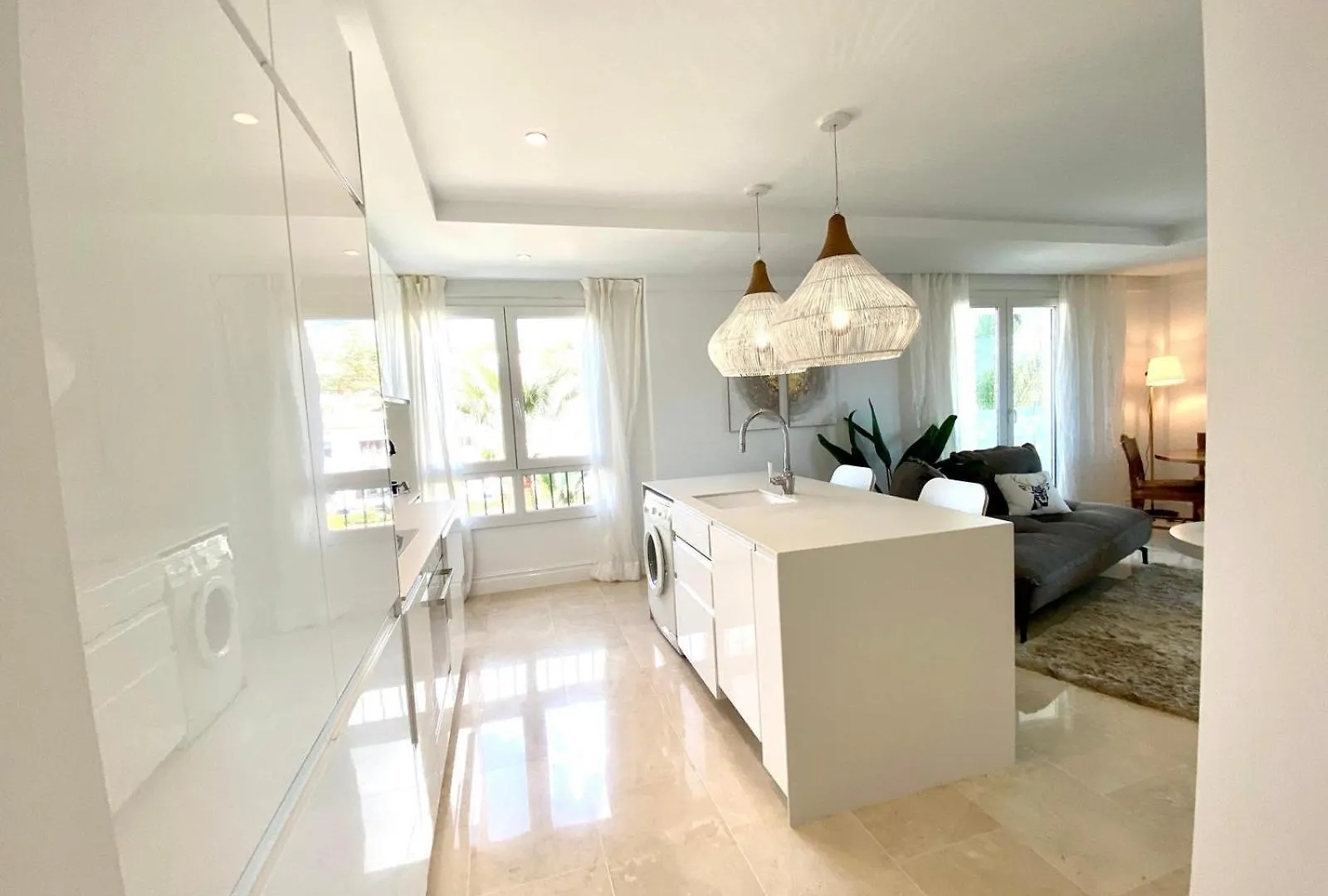 Las Canas Beach Apartment Beachside Marbella 0*,  Spanien